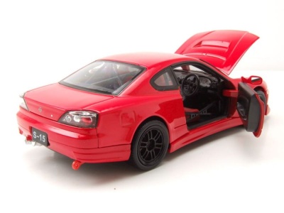 Nissan Silvia S-15 1999 rot Modellauto 1:24 Welly