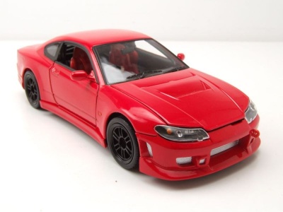 Nissan Silvia S-15 1999 rot Modellauto 1:24 Welly