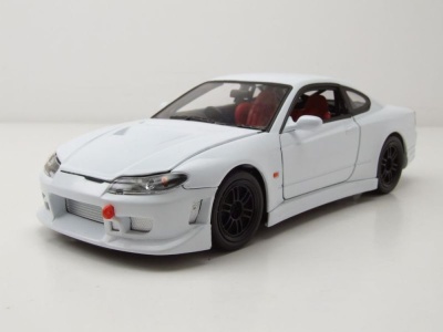 Nissan Silvia S-15 1999 weiß Modellauto 1:24 Welly