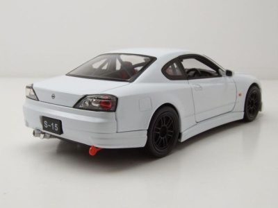 Nissan Silvia S-15 1999 weiß Modellauto 1:24 Welly