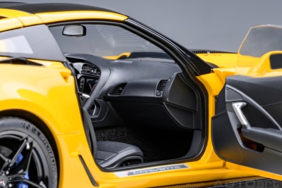 Chevrolet Corvette C7 ZR1 Racing 2019 gelb Modellauto 1:18 Autoart
