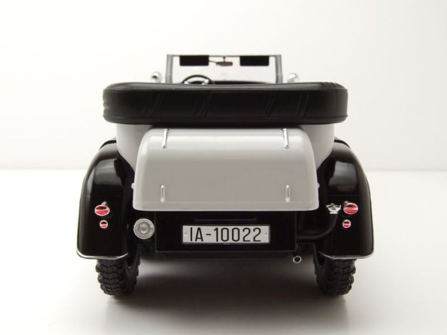 Modellauto Mercedes G4 Cabrio W31 1938 hellgrau schwarz