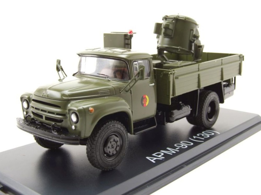 ZIL 130 mit APM 90 Scheinwerfer Militär NVA oliv grün Modellauto 1:43 Premium ClassiXXs