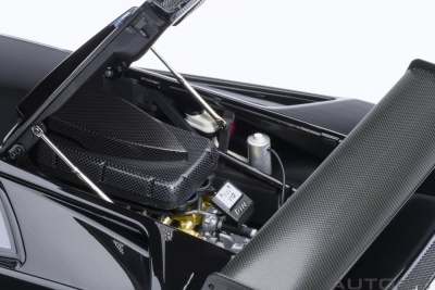 Lamborghini Diablo GT-R 1999 schwarz Modellauto 1:18 Autoart