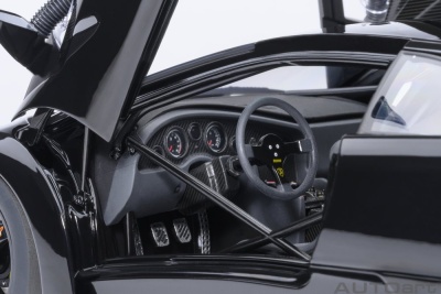 Lamborghini Diablo GT-R 1999 schwarz Modellauto 1:18 Autoart