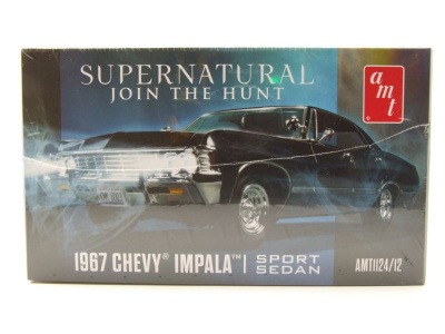 Chevrolet Impala 4-Door 1967 Supernatural Kunststoffbausatz Modellauto 1:25 AMT