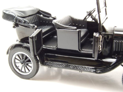 Ford Model T 1925 schwarz mit Laurel & Hardy Dick und Doof Figuren Modellauto 1:24 Sun Star