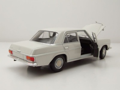 Mercedes 220 Strichacht /8 W114 1968 weiß Modellauto 1:24 Welly