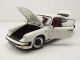 Porsche 911 Carrera Coupe 3.2 1983 weiß Modellauto 1:18 Minichamps