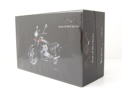 Honda CB 900 Bol dOr 1978 schwarz Modellmotorrad 1:12 Minichamps