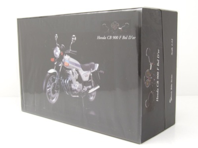 Honda CK 900 Bol dOr 1978 silber Modellmotorrad 1:12 Minichamps