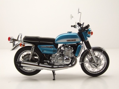 Suzuki GT 750 J 1973 grün Modellmotorrad 1:12 Minichamps