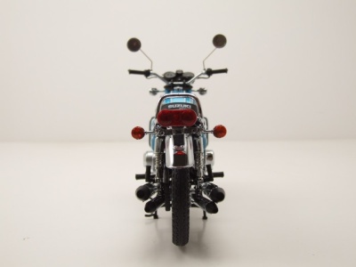 Suzuki GT 750 J 1973 grün Modellmotorrad 1:12 Minichamps