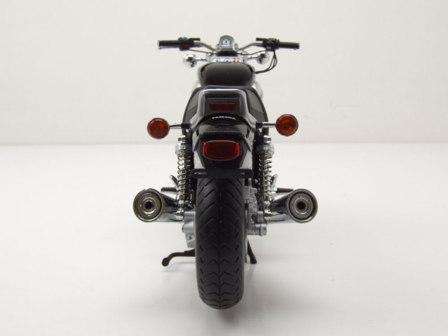Modell Yamaha Vmax 1993 schwarz Modellmotorrad 1:12 Minichamps