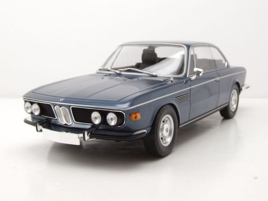 Modellauto BMW 2800 CS E9 Coupe 1968 blau metallic 1:18