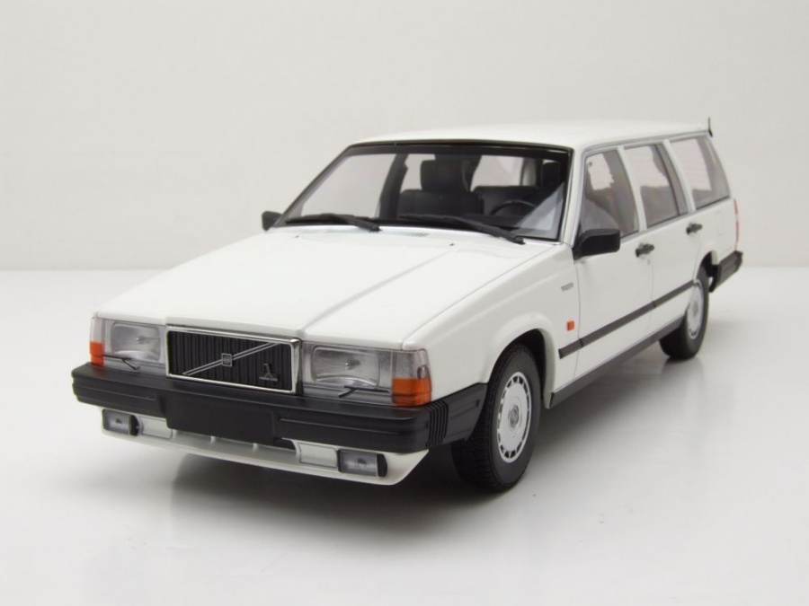 Volvo 740 GL Break Kombi 1986 weiß Modellauto 1:18 Minichamps