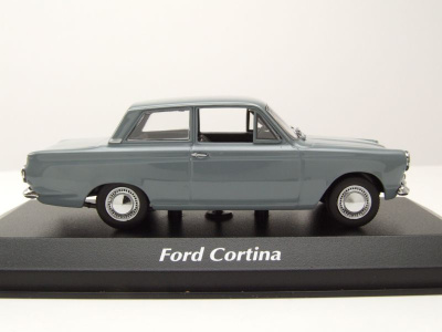 Ford Cortina MK1 1962 grau Modellauto 1:43 Maxichamps