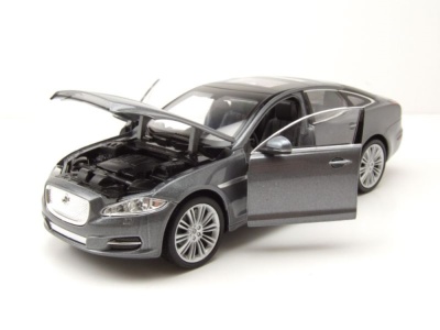 Jaguar XJ 2010 grau metallic Modellauto 1:24 Welly
