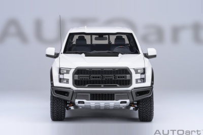Ford F-150 Raptor Supercrew Pick Up 2017 weiß Modellauto 1:18 Autoart