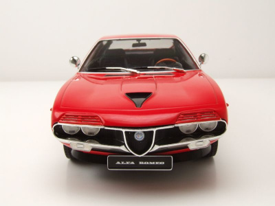 Alfa Romeo Montreal 1970 rot Modellauto 1:18 KK Scale