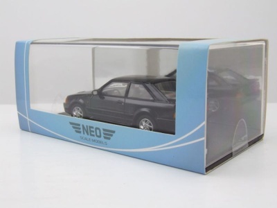 Ford Escort MK4 RS Turbo 1986 schwarz Modellauto 1:43 Neo Scale Models