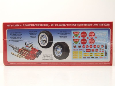 Plymouth Coupe 1941 Coca Cola Kunststoffbausatz Modellauto 1:25 AMT