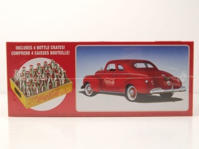 Plymouth Coupe 1941 Coca Cola Kunststoffbausatz Modellauto 1:25 AMT