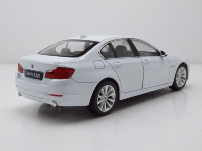 BMW 535i F10 2010 weiß Modellauto 1:24 Welly