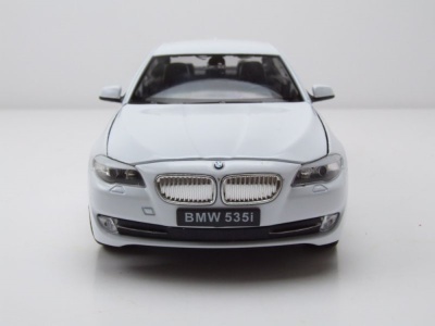 BMW 535i F10 2010 weiß Modellauto 1:24 Welly