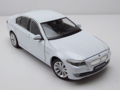 BMW 535i F10 2010 weiß Modellauto 1:24 Welly