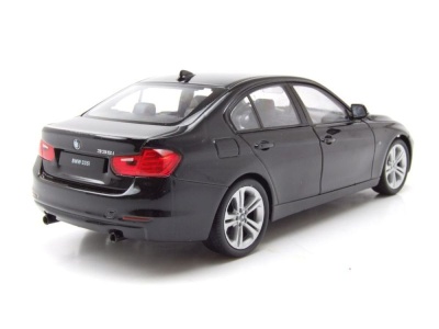 BMW 335i F30 2012 schwarz Modellauto 1:24 Welly