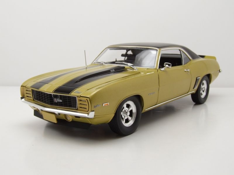 Modellauto Chevrolet Camaro Z/28 1969 gold schwarz Pawn Stars 1:18 