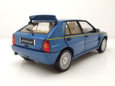 Lancia Delta HF Integrale blau Modellauto 1:18 Kyosho