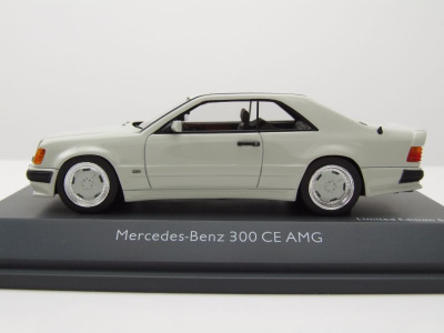 Mercedes 300 CE 6.0 AMG C124 1988 weiß Modellauto 1:43 Schuco