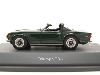 Triumph TR6 offenes Surrey Top 1968 british racing green Modellauto 1:43 Schuco