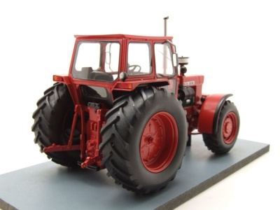 Volvo BM 814 mit Kabine Traktor 1969 rot Modellauto 1:32 Schuco