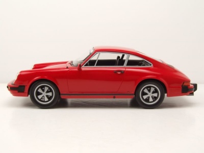Porsche 911 Coupe 1977 rot Modellauto 1:18 Schuco