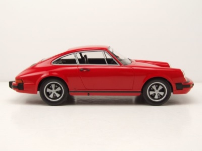 Porsche 911 Coupe 1977 rot Modellauto 1:18 Schuco