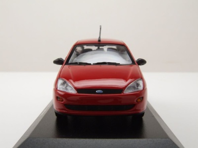 Ford Focus Turnier Kombi 1998 rot Modellauto 1:43 Maxichamps