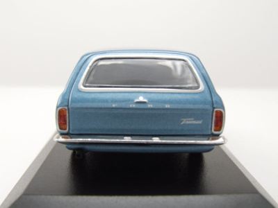 Ford Taunus Turnier Kombi 1970 hellblau metallic Modellauto 1:43 Maxichamps