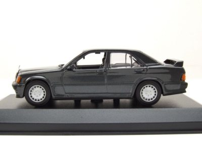 Mercedes 190E 2.3-16 W201 1984 schwarz metallic Modellauto 1:43 Maxichamps