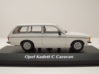Opel Kadett C Caravan L Kombi 1978 weiß Modellauto 1:43 Maxichamps