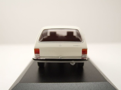 Opel Kadett C Caravan L Kombi 1978 weiß Modellauto 1:43 Maxichamps