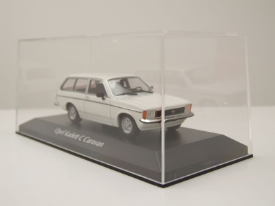 Opel Kadett C Caravan L Kombi 1978 weiß Modellauto 1:43 Maxichamps