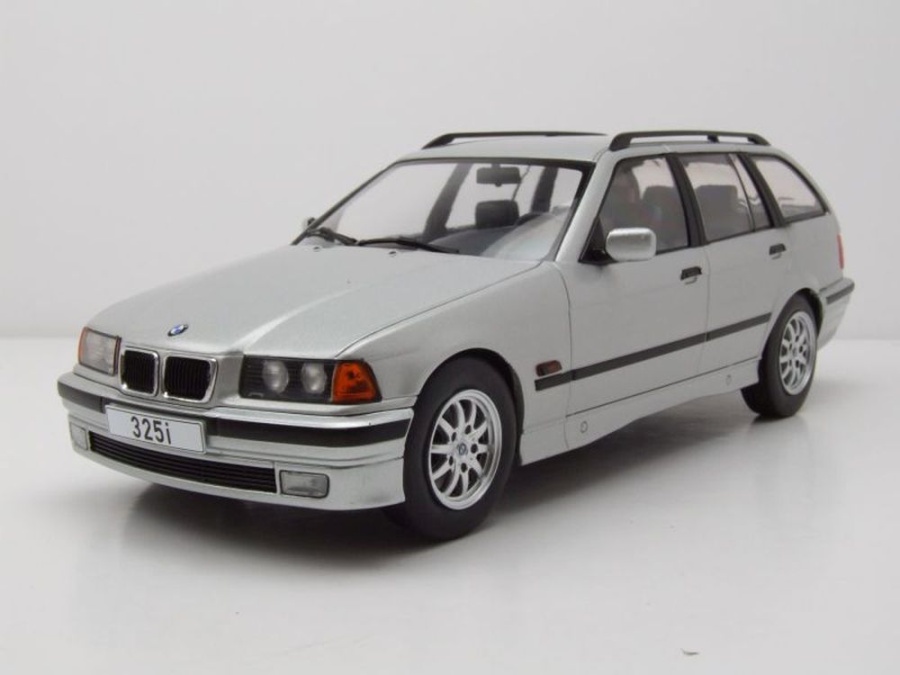 Modellauto BMW 325i 3er E36 Touring Kombi 1995 silber Modellauto 1:18 MCG,  59,50 €