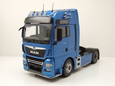 MAN TGX XXL Zugmaschine 2018 blau metallic Modellauto...