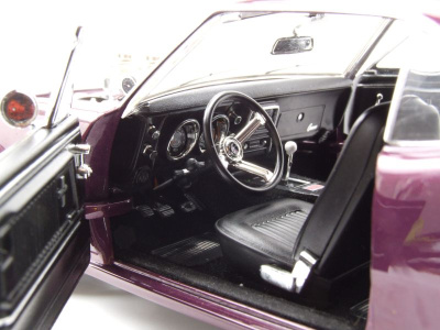 Chevrolet Camaro Drag Outlaws 1967 purple haze lila Modellauto 1:18 Acme