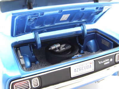 Plymouth Hemi Cuda 1971 blau weiß Modellauto 1:18 Acme
