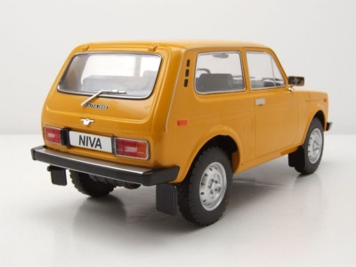 Lada Niva 1976 gelb Modellauto 1:18 MCG