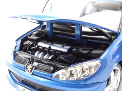 Peugeot 206 RC 2003 blau Modellauto 1:18 Norev